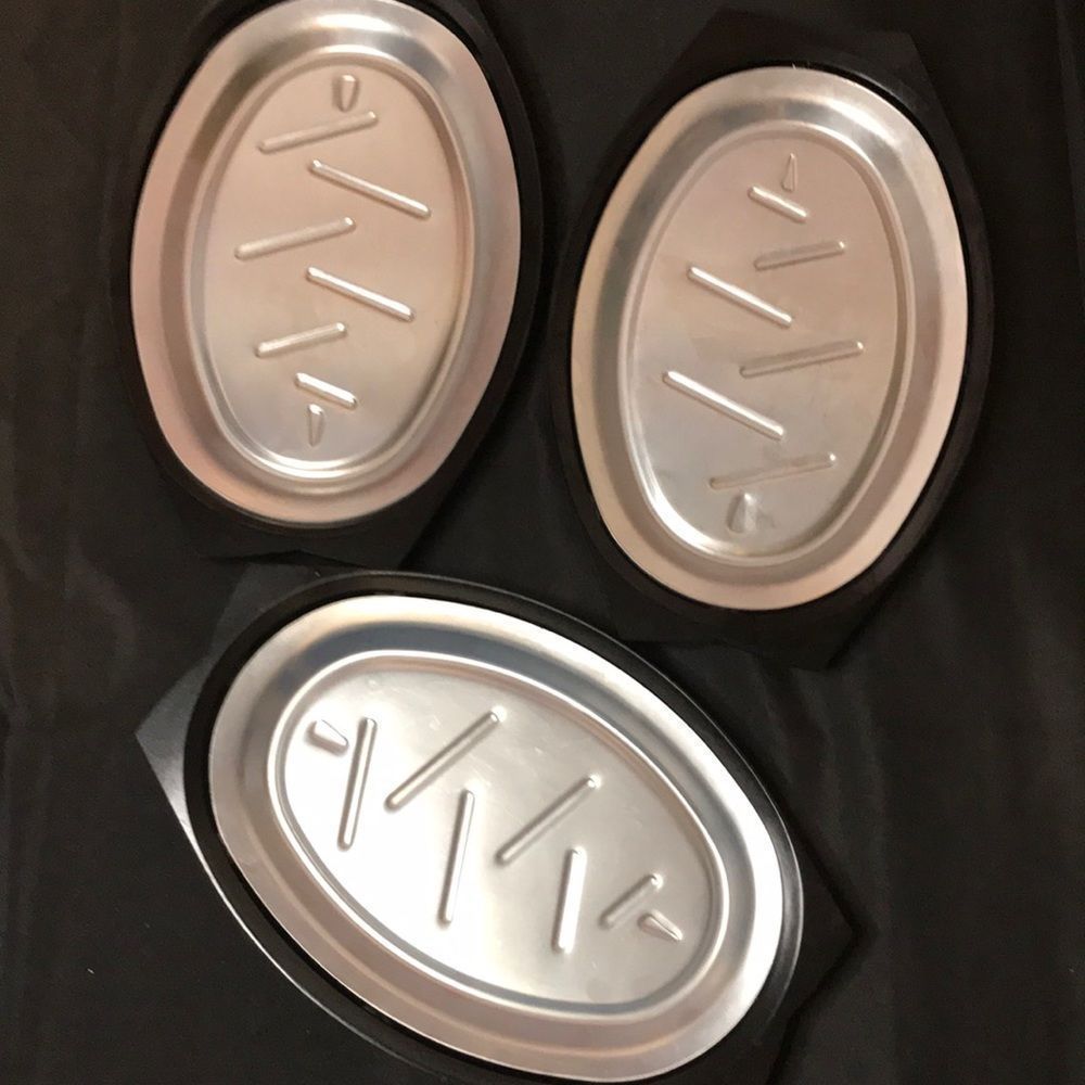 Nordic Ware Platter & Holders - 3 Count